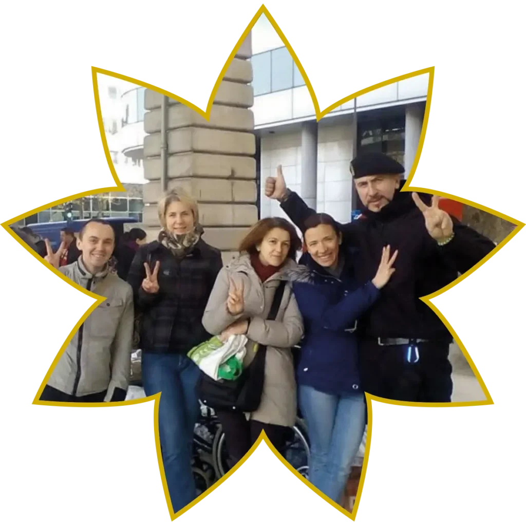 L'équipe qui aide Famille de réfugies ukrainiens_association France-Ukraine_À travers l'Europe